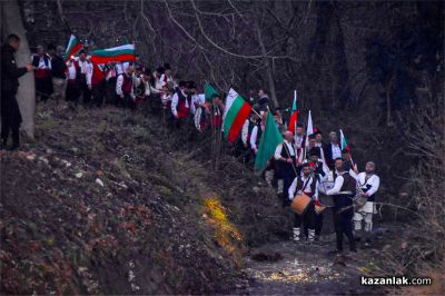 Шипка първа в страната отбеляза Богоявление: 18-годишният Лазар Даракчиев “спаси“ кръста