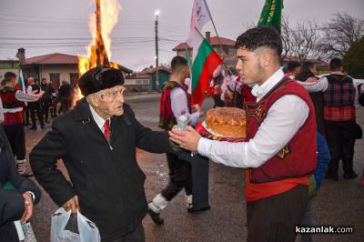 Шипка първа в страната отбеляза Богоявление: 18-годишният Лазар Даракчиев “спаси“ кръста