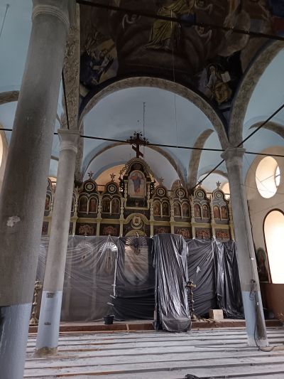 Ремонтират читалището и църквата в Габарево