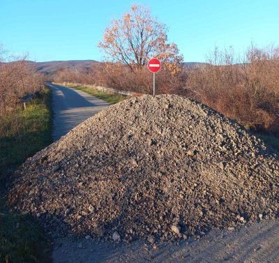 Обезопасиха надлеза по пътя Казанлък-Сливен в района на село Чинтулово 