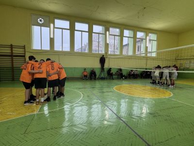 Трето място за отбора на ОУ „Св. Паисий Хилендарски“ - Казанлък в общинското първенство по волейбол за момчета V-VII клас