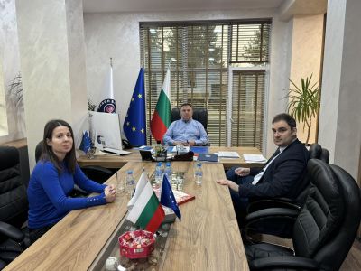 Кметът Иса Бесоолу и представители на ОД “Земеделие” разговаряха по актуални теми / Новини от Казанлък