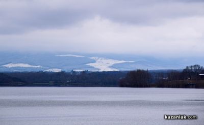 Зимни пейзажи край язовир “Копринка“