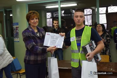 Оспорвана надпревара определи най-добрия млад автомонтьор и водач в ПГТТМ