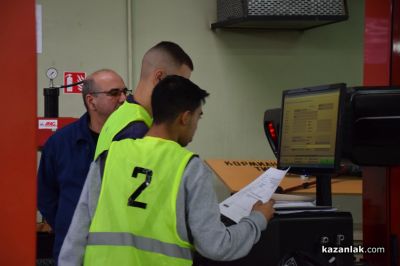 Оспорвана надпревара определи най-добрия млад автомонтьор и водач в ПГТТМ