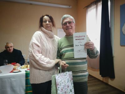 В казанлъшкото село Бузовград отличиха най-добрите майстори на домашни вина