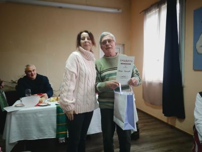 В казанлъшкото село Бузовград отличиха най-добрите майстори на домашни вина