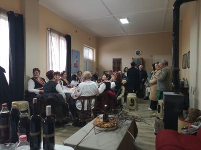 В казанлъшкото село Бузовград отличиха най-добрите майстори на домашни вина