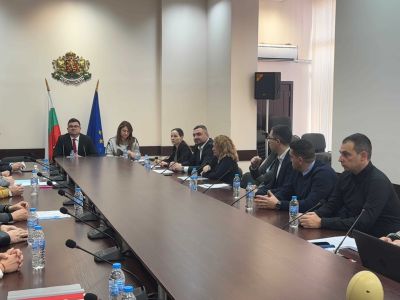В Областна администрация Стара Загора се проведоха консултации за определяне състава на РИК за предсрочните парламентарни избори на 19 април / Новини от Казанлък