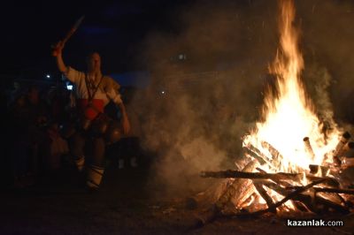 Казанлък запали Заговезнишкия огън и поиска прошка