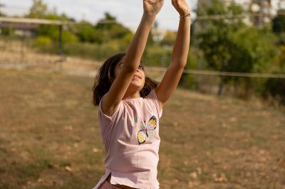 Фотоизложба разкрива силата и автентичността на деца и младежи в неравностойно положение