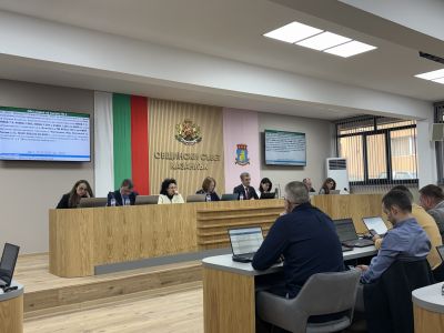 Общински съвет-Казанлък подкрепи проект за готовност при бедствия и пожари с пълно мнозинство / Новини от Казанлък