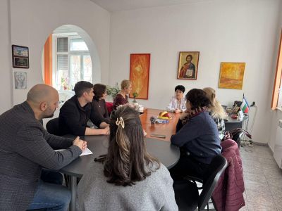 Инър Уийл Клуб Казанлък „Роза Алба“ и Ротари клуб Казанлък с дарение към казанлъшката болница