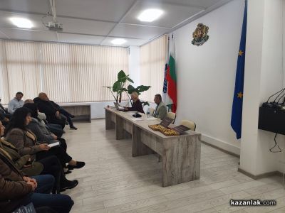 В Павел баня учредиха национално сдружение на розопроизводителите