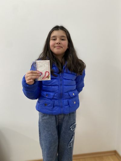 Енински дечица изработиха мартеници за възрастни самодейци