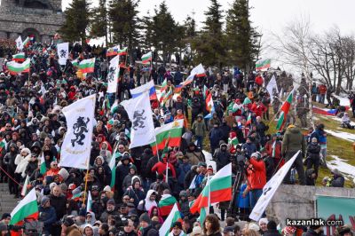 148 години Свободна България - хиляди се поклониха на Шипка 