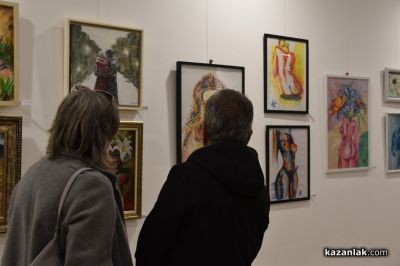 Традиционната изложба “Женското начало“ представи красота, талант и вдъхновение в Казанлък
