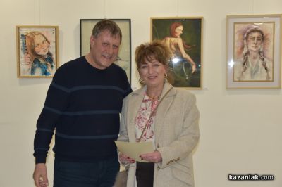 Традиционната изложба “Женското начало“ представи красота, талант и вдъхновение в Казанлък