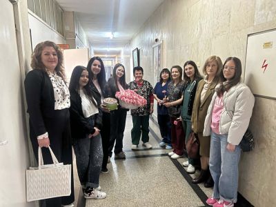 Съвместна инициатива на казанлъшките клубове Инър Уийл и Интеракт зарадва дамите за 8 март