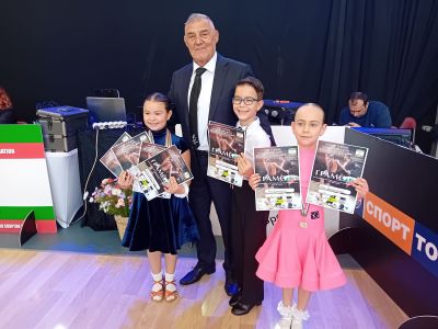 Танцьорите на КСТ „Роза“- Казанлък се завърнаха със злато от Велинград / Новини от Казанлък