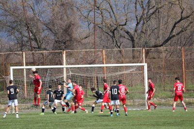 „Розова долина“ надви „Берое“ на старта на първенството