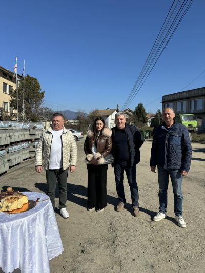 Кметът Иса Бесоолу стартира дългоочаквано асфалтиране на улици 