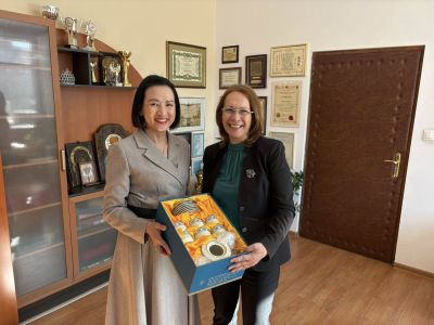 Казанлък задълбочава връзките си с Виетнам чрез културен и образователен обмен