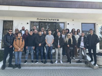 ПГ “Иван Хаджиенов“: Споделени практики, нови приятелства и родопско сърце / Новини от Казанлък