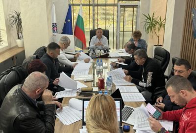 Кметът на община Павел баня Иса Бесоолу проведе консултации с парламентарно представените партии / Новини от Казанлък