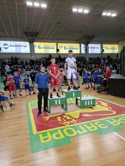 Състезателите на СК “Аргус“ завоюваха две шампионски титли, сребро и бронз на Държавния шампионат по ММА