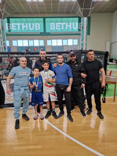 Състезателите на СК “Аргус“ завоюваха две шампионски титли, сребро и бронз на Държавния шампионат по ММА