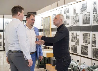 Христо Стоичков посети „Арсенал“ и мотивира младите футболисти