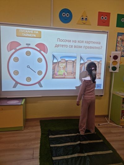 Деца от Казанлък станаха посланици на пътната безопасност