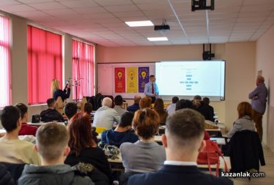 Ученик от Механото грабна голямата награда от конкурса „Моето изобретение, което ще промени света“