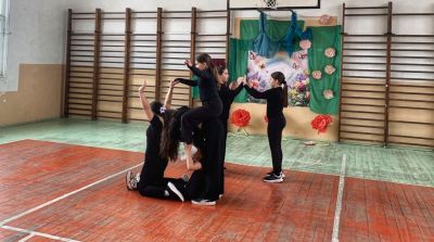 „Пролетна феерия“ завладя ОУ „Чудомир“