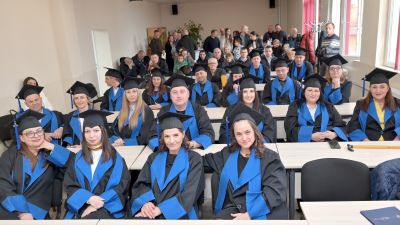 26 абсолвенти от Випуск 2025 на Технически колеж - Казанлък получиха дипломите си