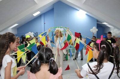 С иновативен театрален урок, учениците от ОУ ,,Мати Болгария“ отбелязаха Световната седмица на парите