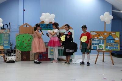 С иновативен театрален урок, учениците от ОУ ,,Мати Болгария“ отбелязаха Световната седмица на парите