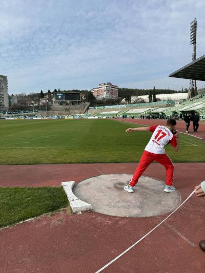 Казанлъчани с второ място на областния кръг по лека атлетика за момчета и момичета 5-7 клас