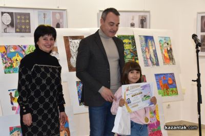 Десетки млади таланти с награди от националните конкурси „Малките нашенци“ и „Присмехулници“ в Казанлък