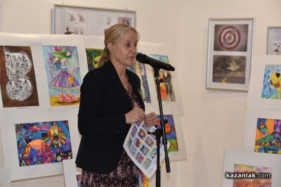 Десетки млади таланти с награди от националните конкурси „Малките нашенци“ и „Присмехулници“ в Казанлък