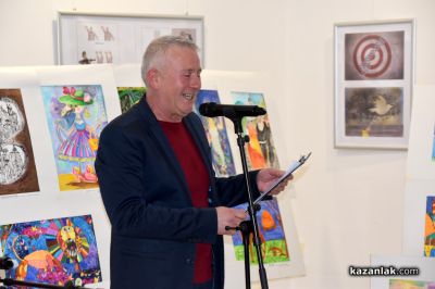 Десетки млади таланти с награди от националните конкурси „Малките нашенци“ и „Присмехулници“ в Казанлък