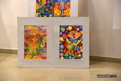 Десетки млади таланти с награди от националните конкурси „Малките нашенци“ и „Присмехулници“ в Казанлък