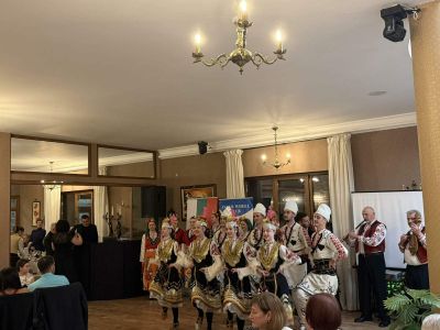 Инър Уийл клуб Казанлък “Роза Алба“ събра 5 200 евро за „Успение Богородично“ в Шипка