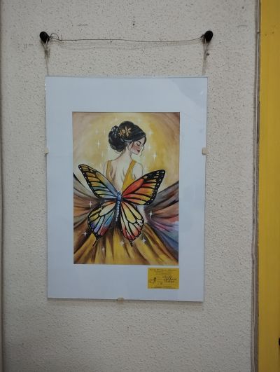 Талантливите художници от школа „Живопис“ подредиха красива изложба в казанлъшката библиотека “Искра“