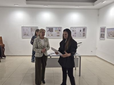 35 новородени получиха еднократна финансова помощ от Община Казанлък 