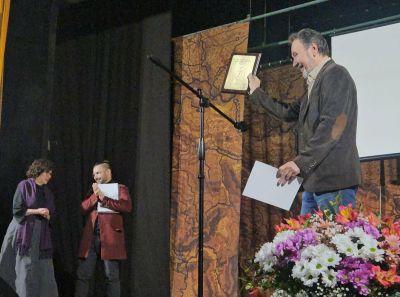 Наградиха отличените в Третия национален фестивал на комедийните спектакли „Чудото” в Павел баня