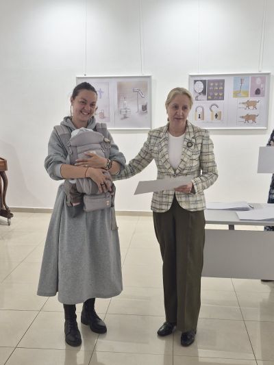 35 новородени получиха еднократна финансова помощ от Община Казанлък 