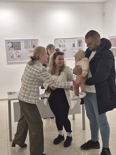 35 новородени получиха еднократна финансова помощ от Община Казанлък 