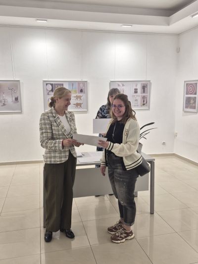 35 новородени получиха еднократна финансова помощ от Община Казанлък 